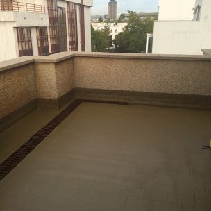 Impermeabilizacion de terraza con poliurea y cesped artificial 1