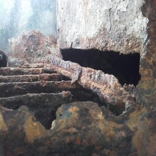 Obra en deposito fecal 17